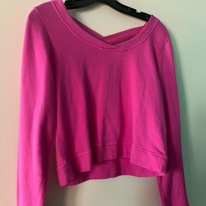 Lucy feel the beat pullover size M